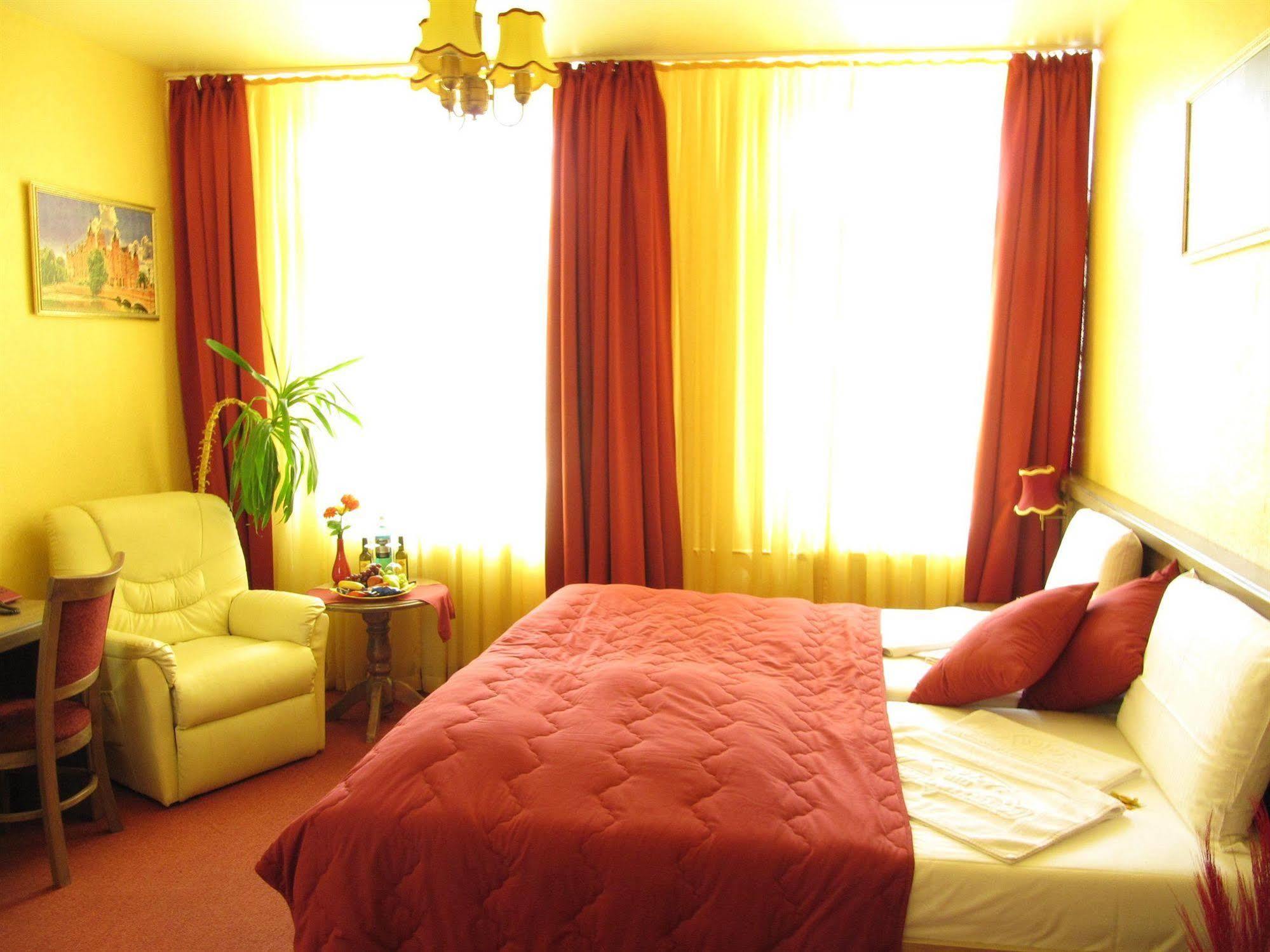 Hotel Am Hauptbahnhof Schwerin  Zewnętrze zdjęcie