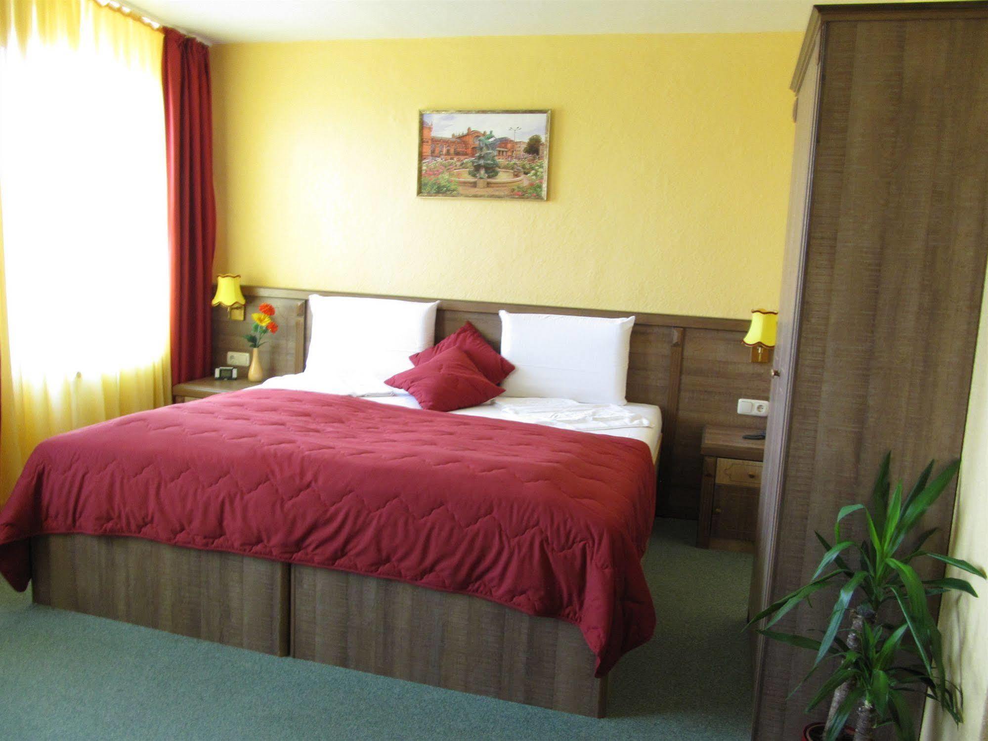 Hotel Am Hauptbahnhof Schwerin  Zewnętrze zdjęcie