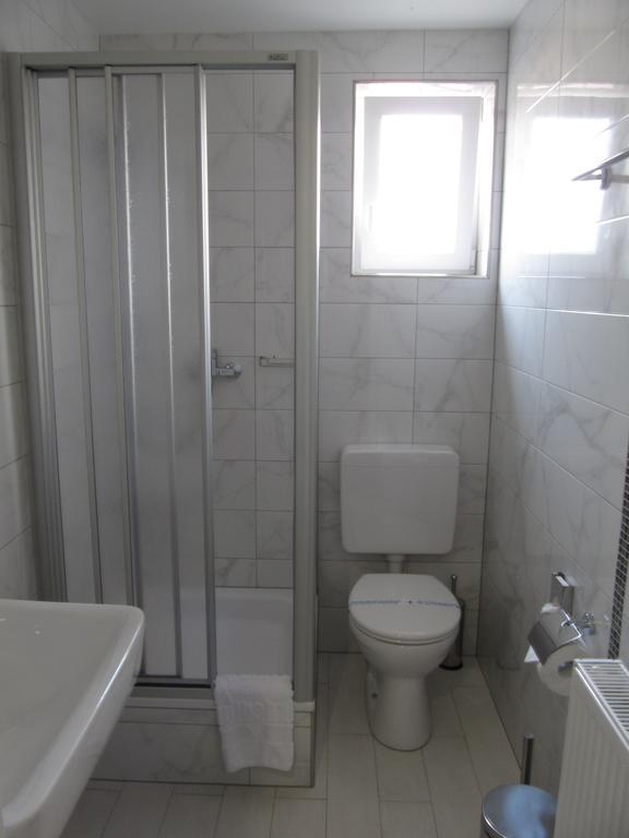 Hotel Am Hauptbahnhof Schwerin  Pokój zdjęcie
