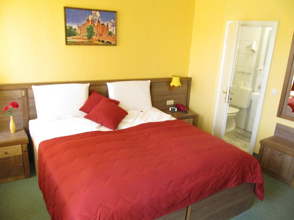 Hotel Am Hauptbahnhof Schwerin  Zewnętrze zdjęcie