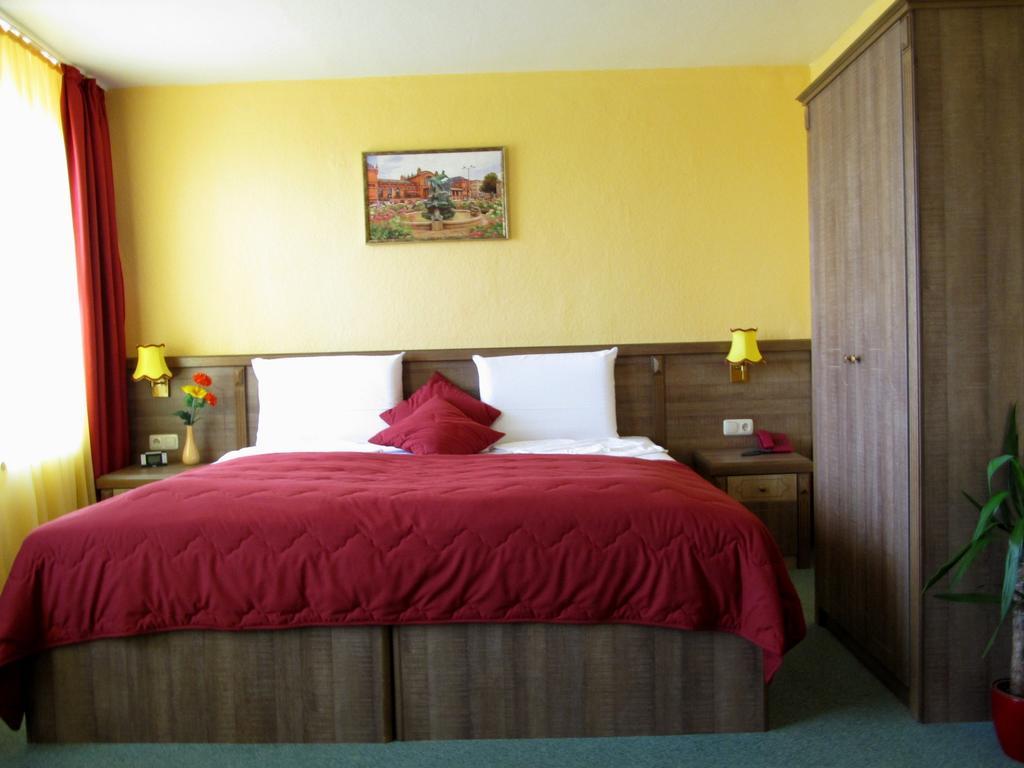 Hotel Am Hauptbahnhof Schwerin  Zewnętrze zdjęcie