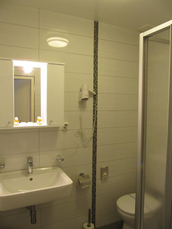 Hotel Am Hauptbahnhof Schwerin  Zewnętrze zdjęcie